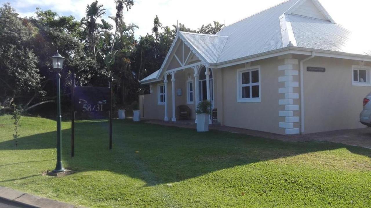 Caribbean Estates Lakeview Villa Port Edward Exterior foto